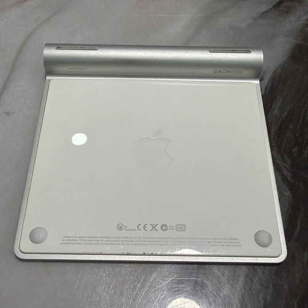 Genuine Apple Magic Trackpad 1st Gen Model A1339 Silver w/ Original Box & Manual